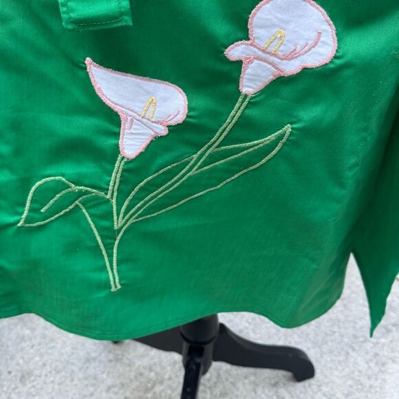 Vintage Green Embroidered wrap Skirt and top - Picture 2 of 7